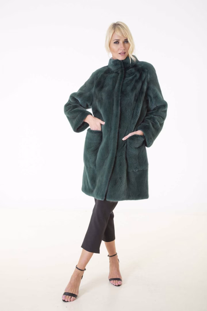 Пальто из норки цвета Shock Green — фото 1 из 6