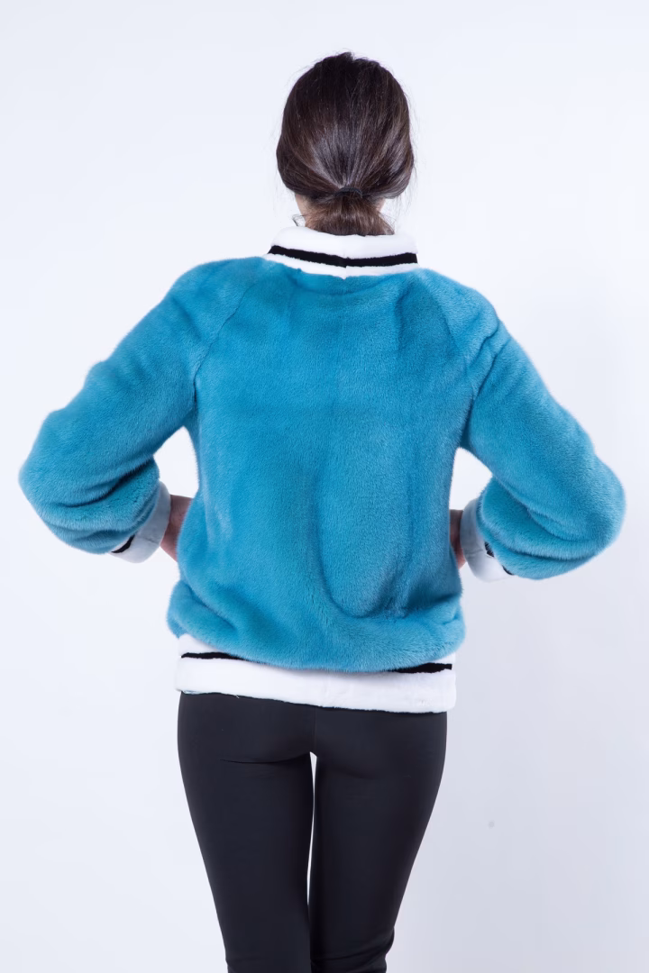 Пальто из меха норки цвета Teal Blue — фото 7 из 9