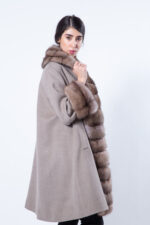 Кашемировое пальто с отделкой из соболя цвета Beige Scuro