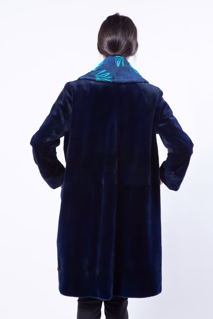 Пальто из стриженой норки цвета Royal Blue и ткани — фото 7 из 7