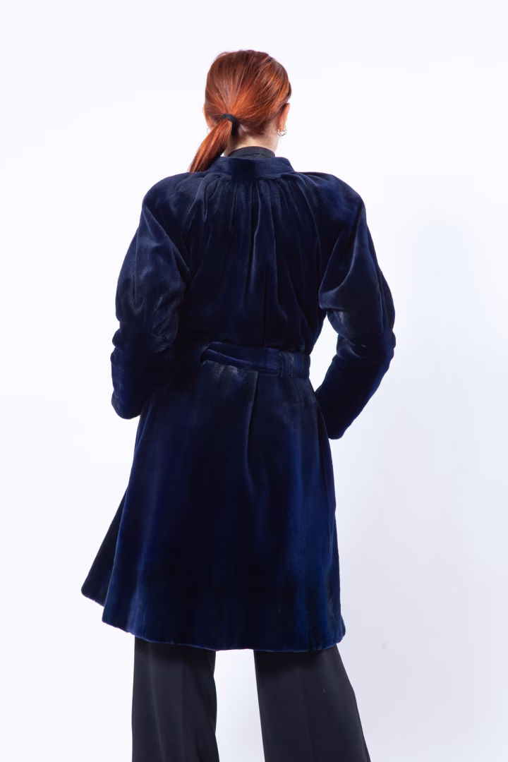 Шуба из стриженой норки цвета Royal Blue — фото 6 из 6