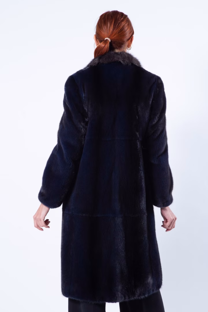 Шуба из норки цвета Royal Blue — фото 6 из 6