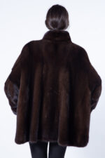 Пальто из норки цвета «махагон»