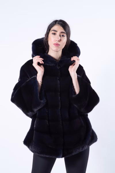 Пальто с капюшоном из норки цвета Royal Blue